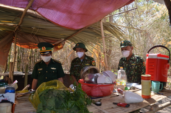 8mhu_anh-3