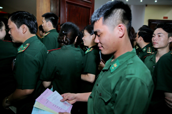 8qz1_anh-5