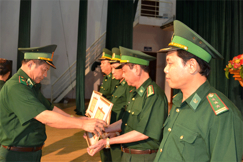 975DSC_3780.gif