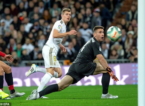 9zf370xeyb-23202_f_k4hut2er2_Anh_3