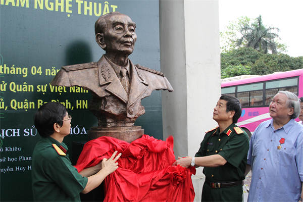 anh-vo-nguyen-giap-021-1.jpg
