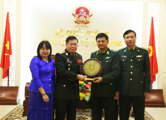 anh4