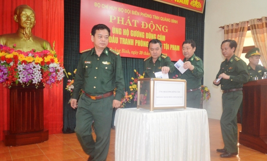 awhtye7cnu-12632_f_jtux21s40_ANH