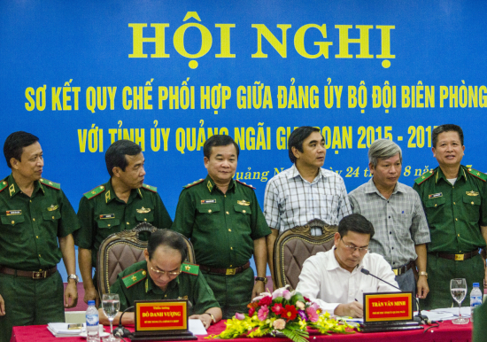 azcjfb8nhu-65970_9510409431015101565_2_ky_ket_phoi_hop