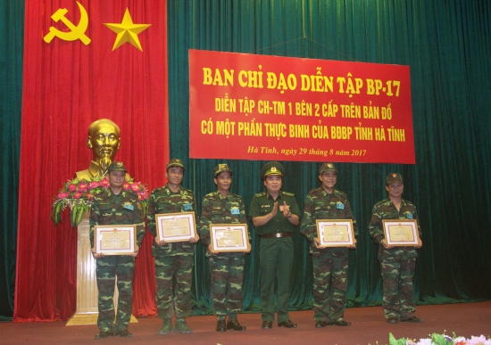 b4zjwusn1t-66164_14825862991235259232_4