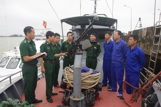 ban-chi-dao-cvd-50-kiem-tra-cong-tac-bao-quan-vu-khi-trang-bi-tai-hai-doi-bien-phong-2-bdbp-thanh-hoa