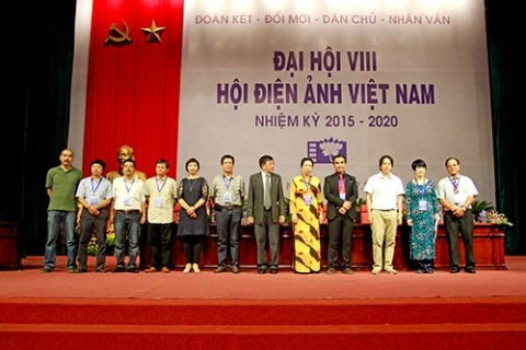 bch-hoi-da-vn-khoa-8-gom-12-thanh-vien-1