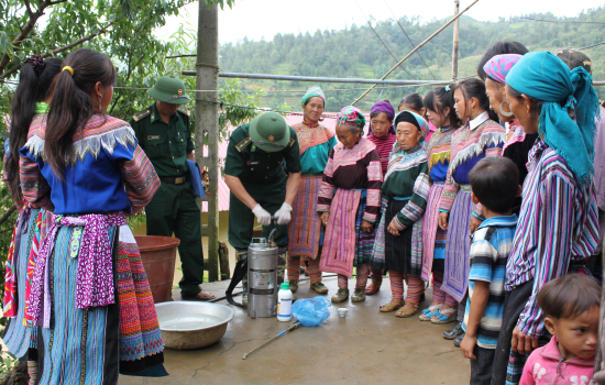 bdbp-huong-dan-nguoi-dan-phuong-phap-phun-thuoc-muoi
