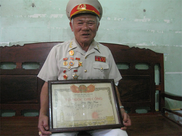 bij8_17b-1.JPG