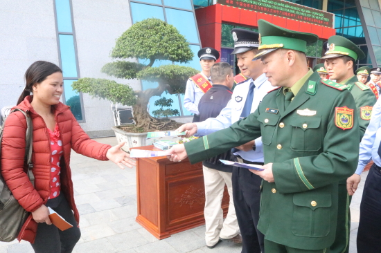 bn527lra1u-21543_f_k2oezyvi0_anh_1