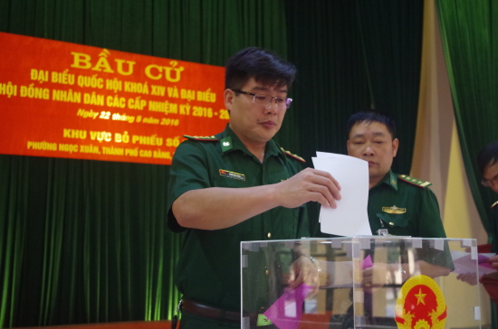 cac-cu-tri-dong-loat-bo-phieu