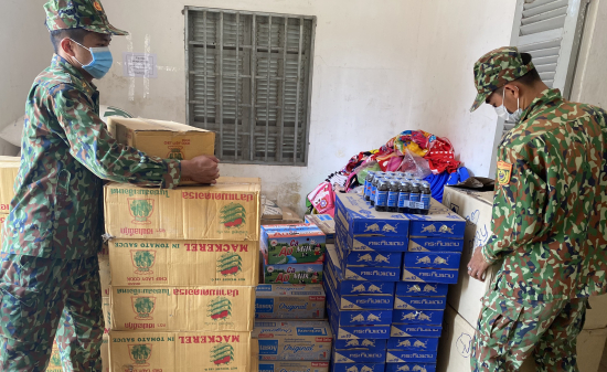 can-bo-chien-sy-don-bien-phong-ckqt-tinh-bien-kiem-dem-tang-vat