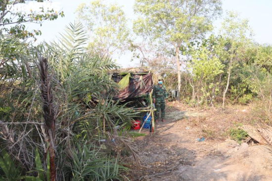 can-canh-bien-phong-trang-dem-03-15500311