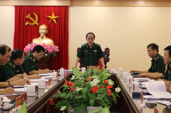 cd0hk4x2ye-3223_5059572991269076532_Anh_Bao_cao_cbi_hoi_nghi_so_ket