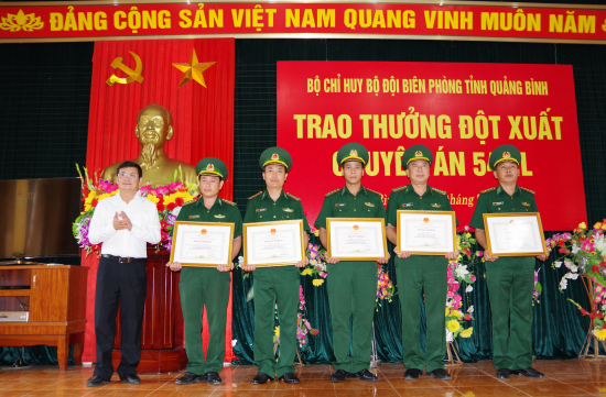 ce7z_anh1