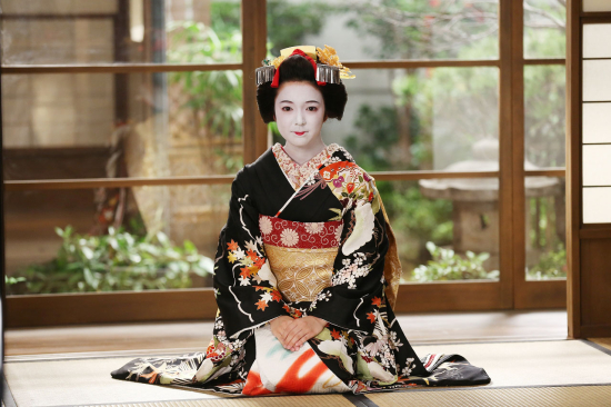 d6vu41p5iq-68380_52402410521081409_kimono