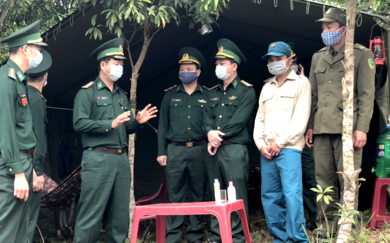 dai-ta-le-van-phuong-kiem-tra-cong-tac-phong-dich-tai-chot-bp