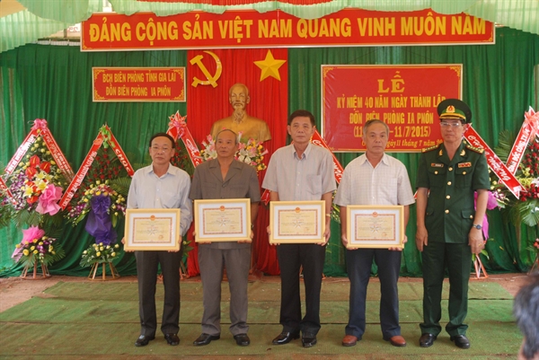dai-ta-tran-trung-dung-pho-chi-huy-truon