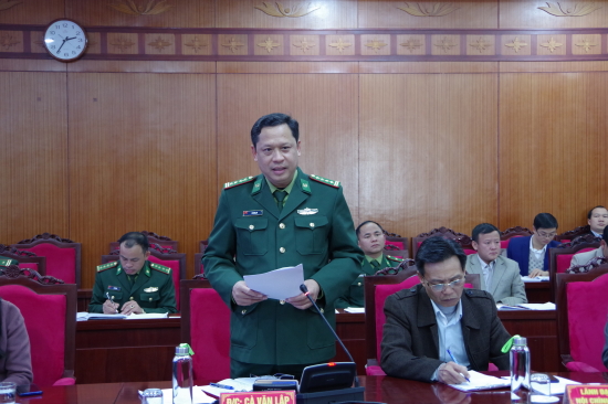 dhqi61x5ej-22798_f_k43tp7pa0_ng_ch_i_t_C_Vn_Lp_Chnh_y_B_i_Bin_phng_tnh_pht_biu_tham_lun_ti_Hi_ngh