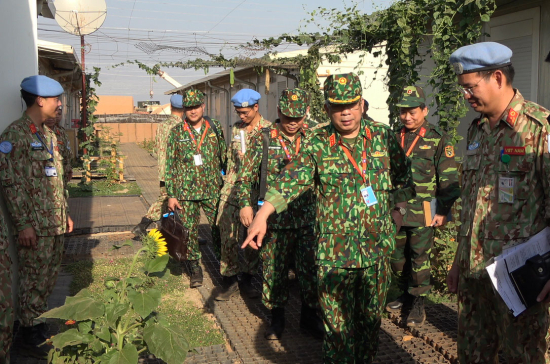 doan-cong-tac-tham-noi-o-va-lam-viec-cua-bvdc-2