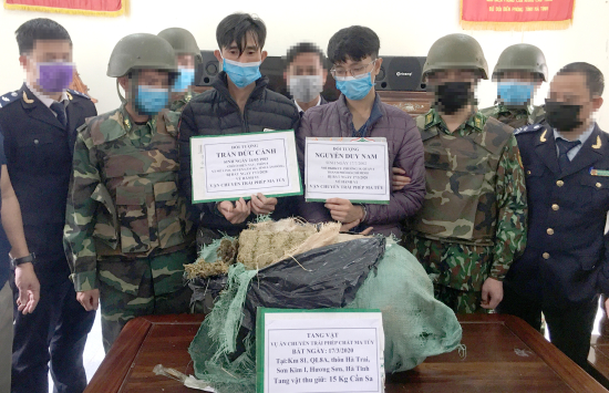 doi-tuong-tran-duc-canh-va-nguyen-duy-nam-cung-tang-vat-15-kg-can-sa
