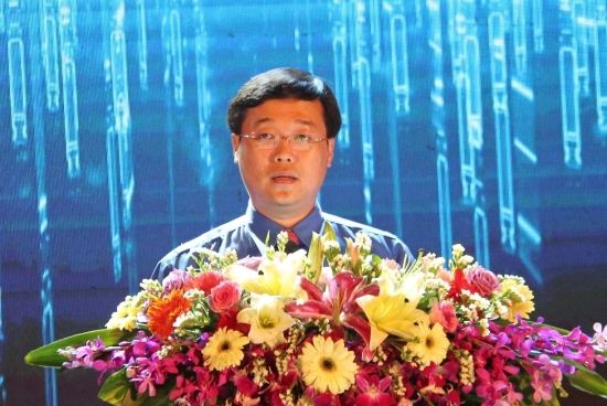 ed8l5kucf6-5787_f_jn9n08460_anh_1