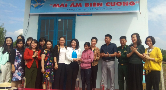 ef1j_anh-1