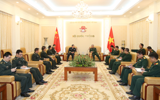 ejzi8hcba9-57376_20451973111011558_Ton_cnh_bui_tip.jpg