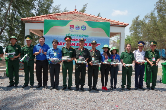 el9v7r34yt-12919_f_ju5ie8to1_anh_2
