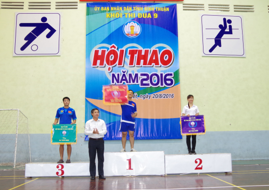 evibzc6k7q-52250_1112523491712708988_Trao_gii_ng_i