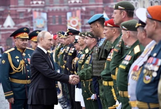 f-putin-a-20190511-870x589