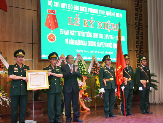 fqdyevz5b9-48635_731658754851265754_trao_Hun_chng_bo_v_T_quc_cho_Qung_Nam