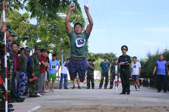 fve7y4x02m-15446_f_jwsp2i2u1_Anh_3._Bat_xa_3_buoc