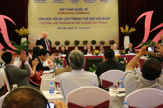 fwjg2y468x-58942_116861994783542231_hi_tho_vn_ha_du_lch