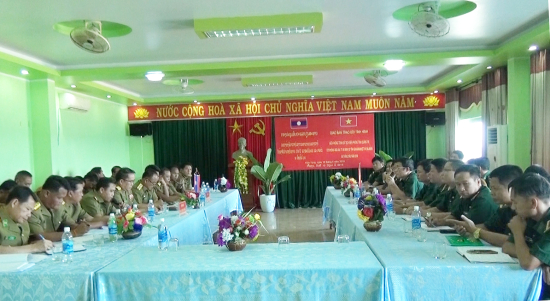 giao-ban-trinh-sat-bien-phong-quangtri-salavan-savan-nakhet