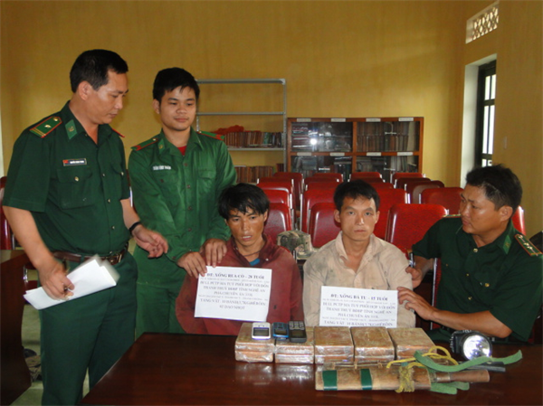 hai-doi-tuong-va-tang-vat-vu-an-1.JPG