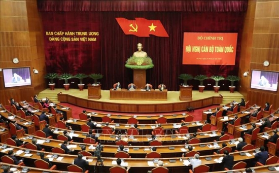 hoi-nghi-230420-1