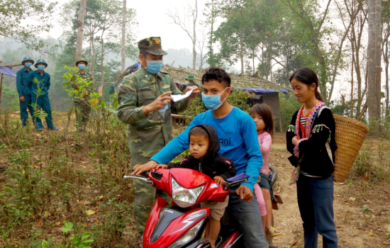 huong-dan-nguoi-dan-su-dung-khau-trang-va-ve-sinh-ca-nhan-phong-benh