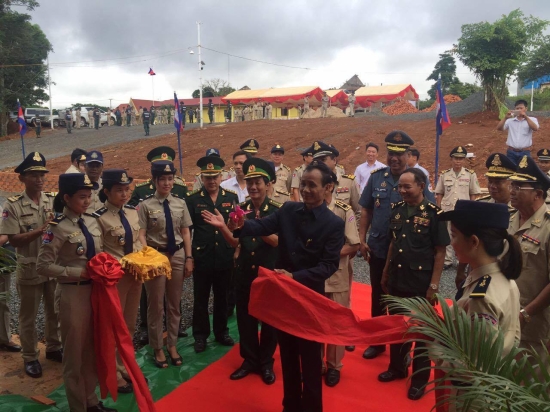 hus28wp9nf-66176_4618515281219271971_Ngi_Svay_Sam_Anang_tnh_trng_tnh_Mul_dul_ki_ri_ct_bng_khnh_thnh_cng_trnh