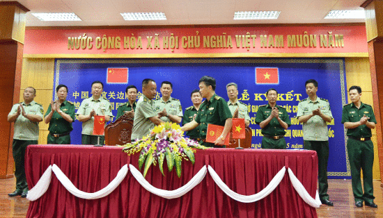 huy-8122