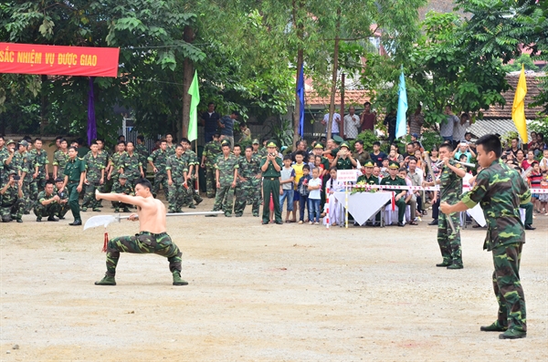 huy_5682-1.JPG