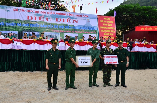 huy_6257-1.JPG
