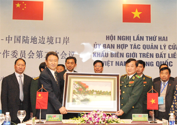 idw8_anh-2-1.JPG