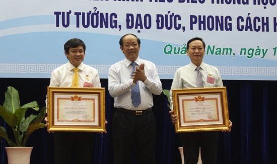 ilc8u5a2k6-14373_f_jvs0yxd12_ANH_3