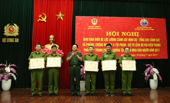 img-9999