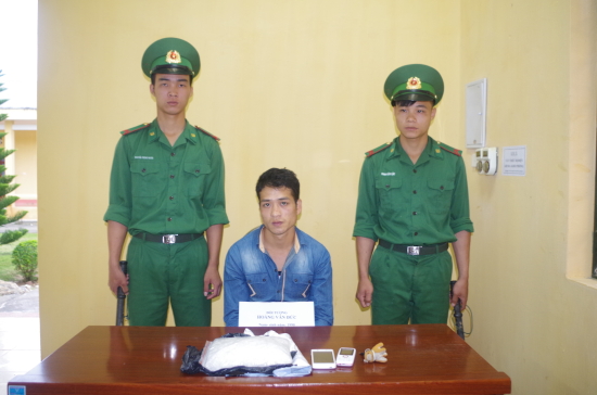 j809d1vngw-54574_5054748881202349363_i_tng_Hong_Vn_c_cng_tang_vt
