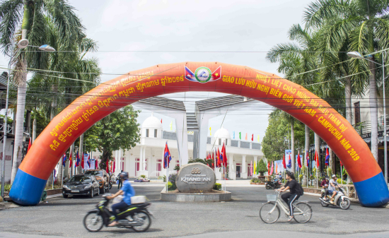 jitcz6ud9r-18642_f_jzrxgei62_3_trung_tm_hi_ngh