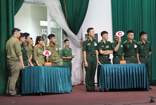jwlc2mq1p8-75780_3206359171453757724_Anh_4