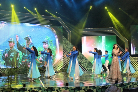 k5vezbj2w3-22217_f_k3g26a082_anh_2_2