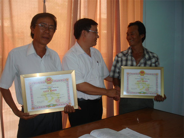khen-2-ng-dan-1.JPG